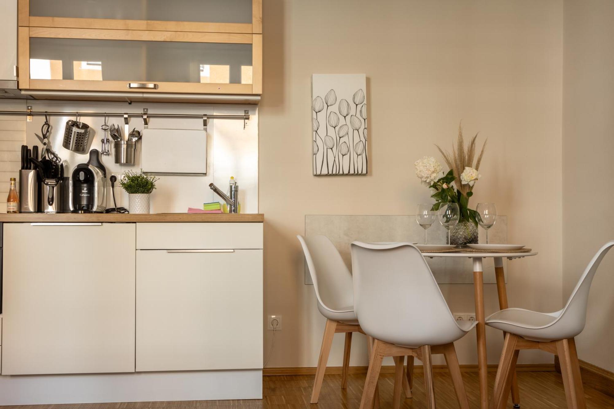 קובורג Ein Gemuetliches Studio Mit Netflix Im Zentrum Bahnhofsnaehe מראה חיצוני תמונה